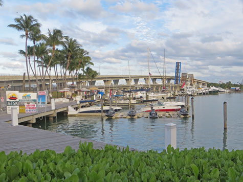 MacArthur Causeway in Miami
